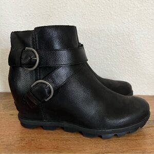 Sorel Women's Joan of Arctic Wedge II Buckle Boots Size 10.5